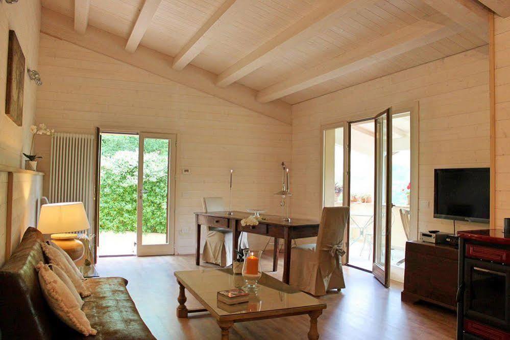 Torre Del Falco Guest House Сполето Екстериор снимка