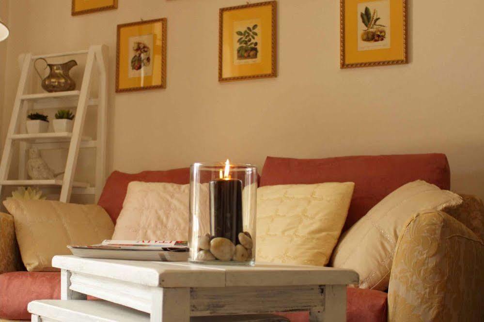 Torre Del Falco Guest House Сполето Екстериор снимка