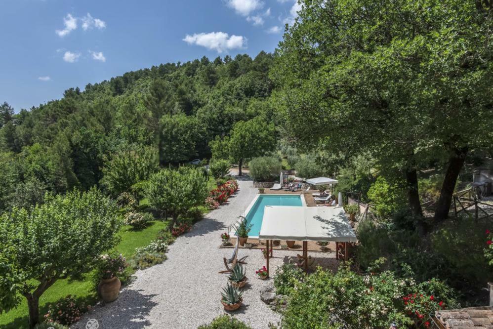 Torre Del Falco Guest House Сполето Екстериор снимка