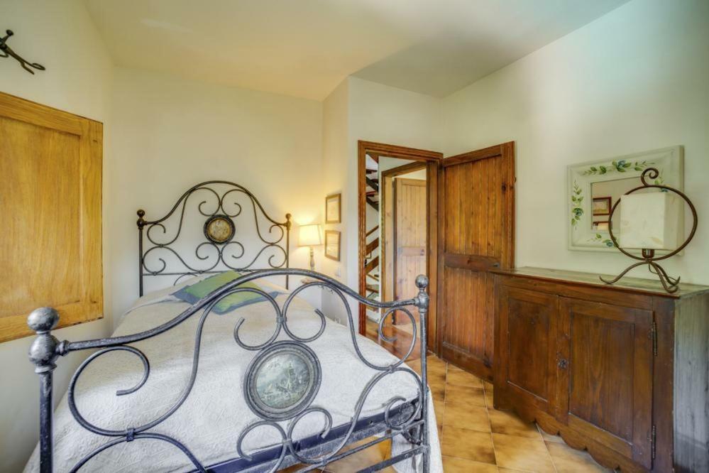 Torre Del Falco Guest House Сполето Екстериор снимка