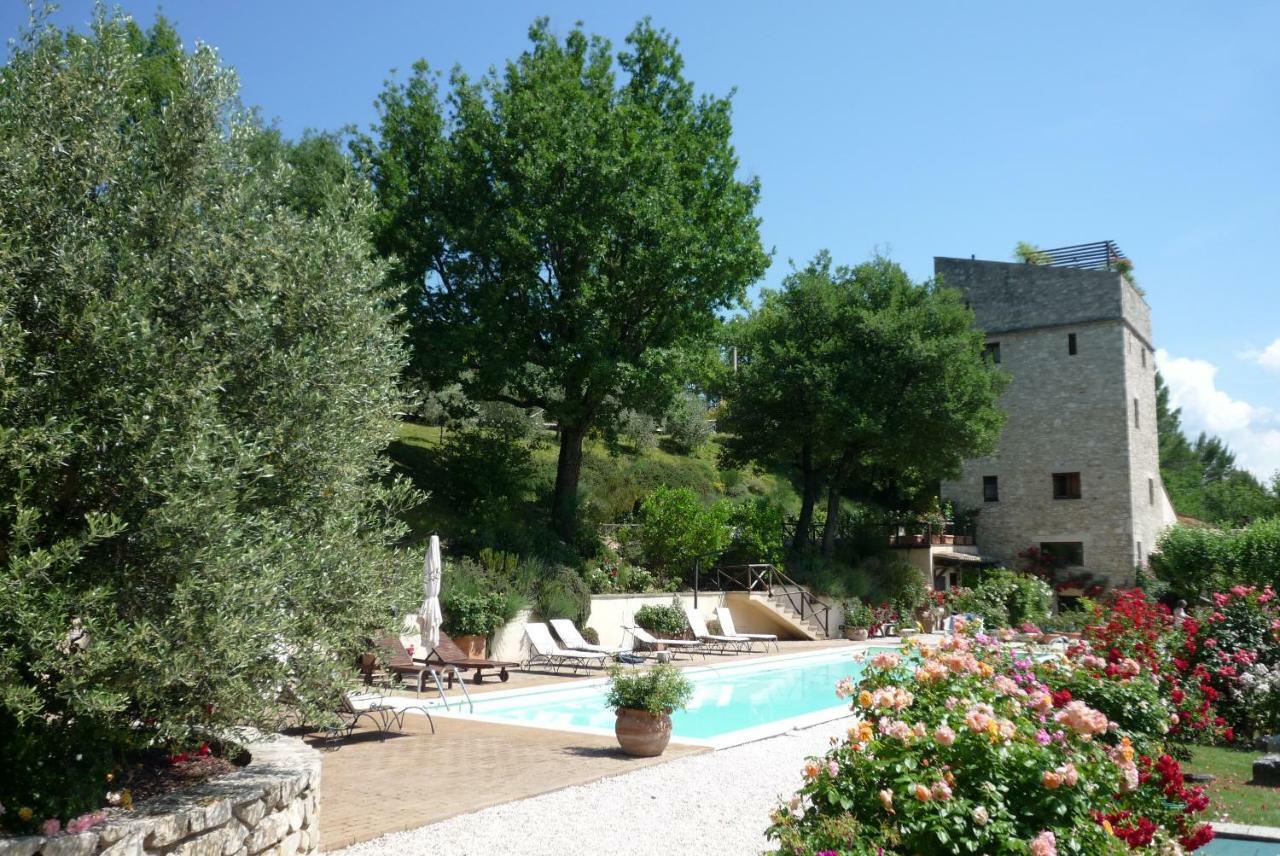 Torre Del Falco Guest House Сполето Екстериор снимка